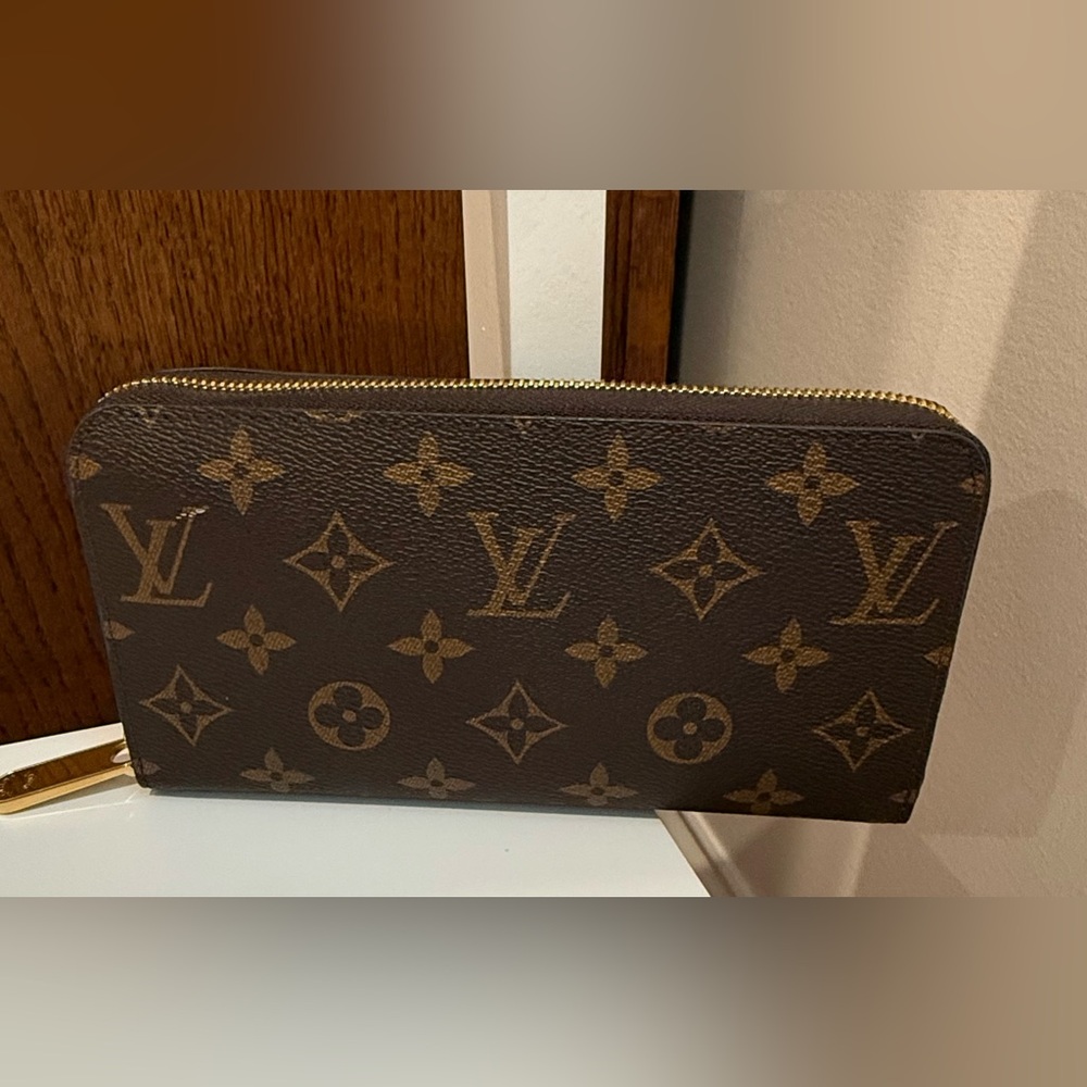 Designer Wallet